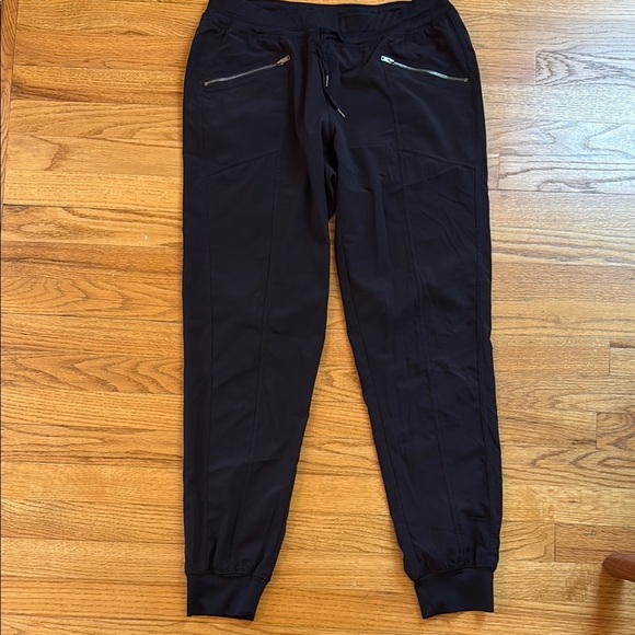 Xersion Women M Black Jogger Pants Performance Fabric Zipper Pockets - Picture 1 of 5
